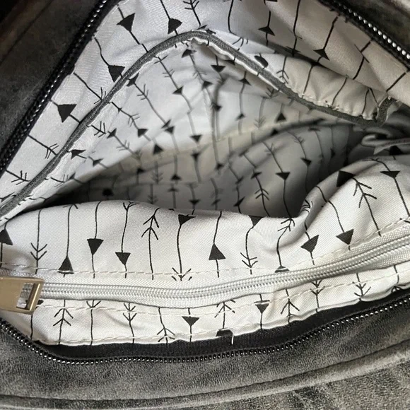 Francesca's Gold Hookhardware Grey/Black Over the Shoulder Crossbody Purse NWT - Picture 8 of 8